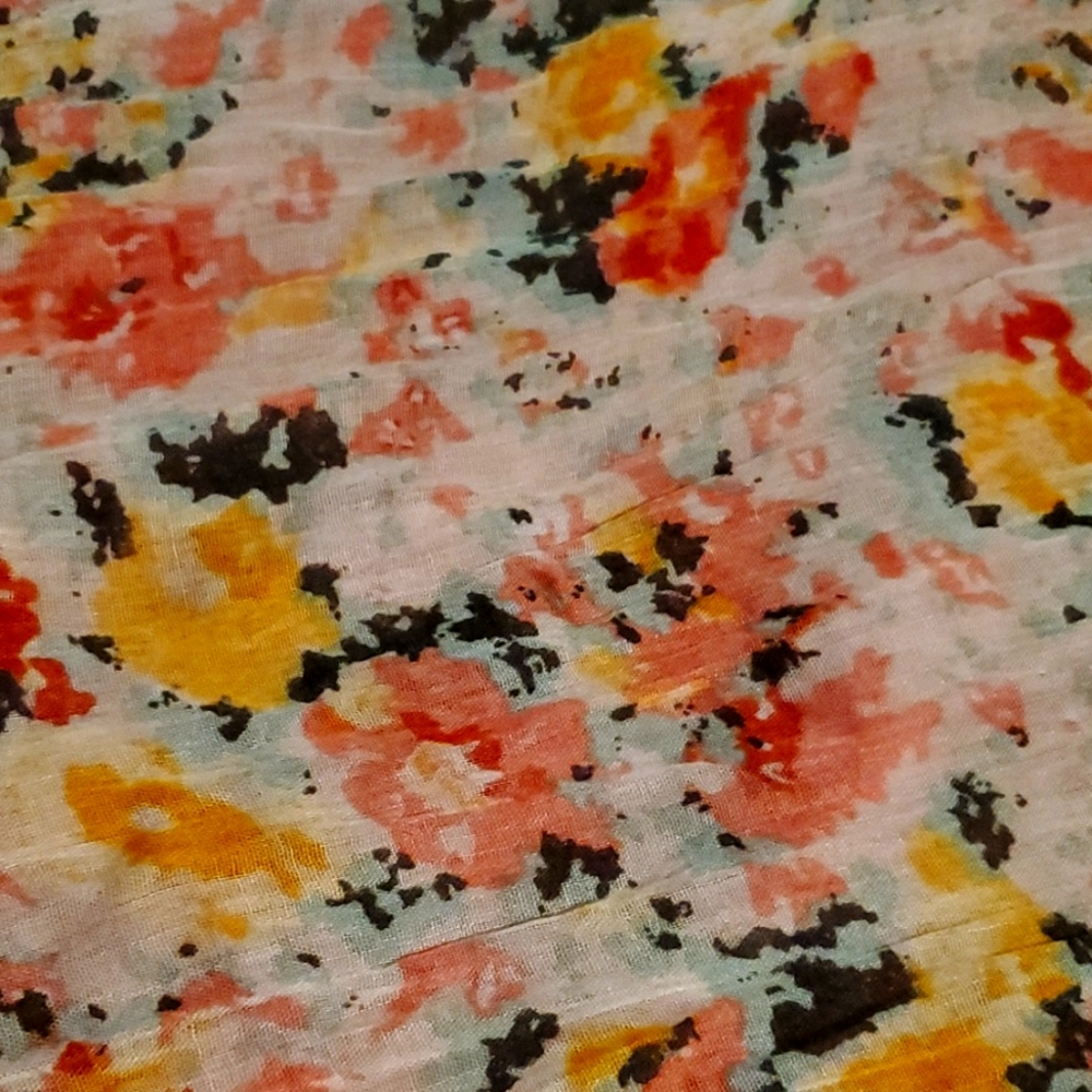 Lightweight floral print scraf